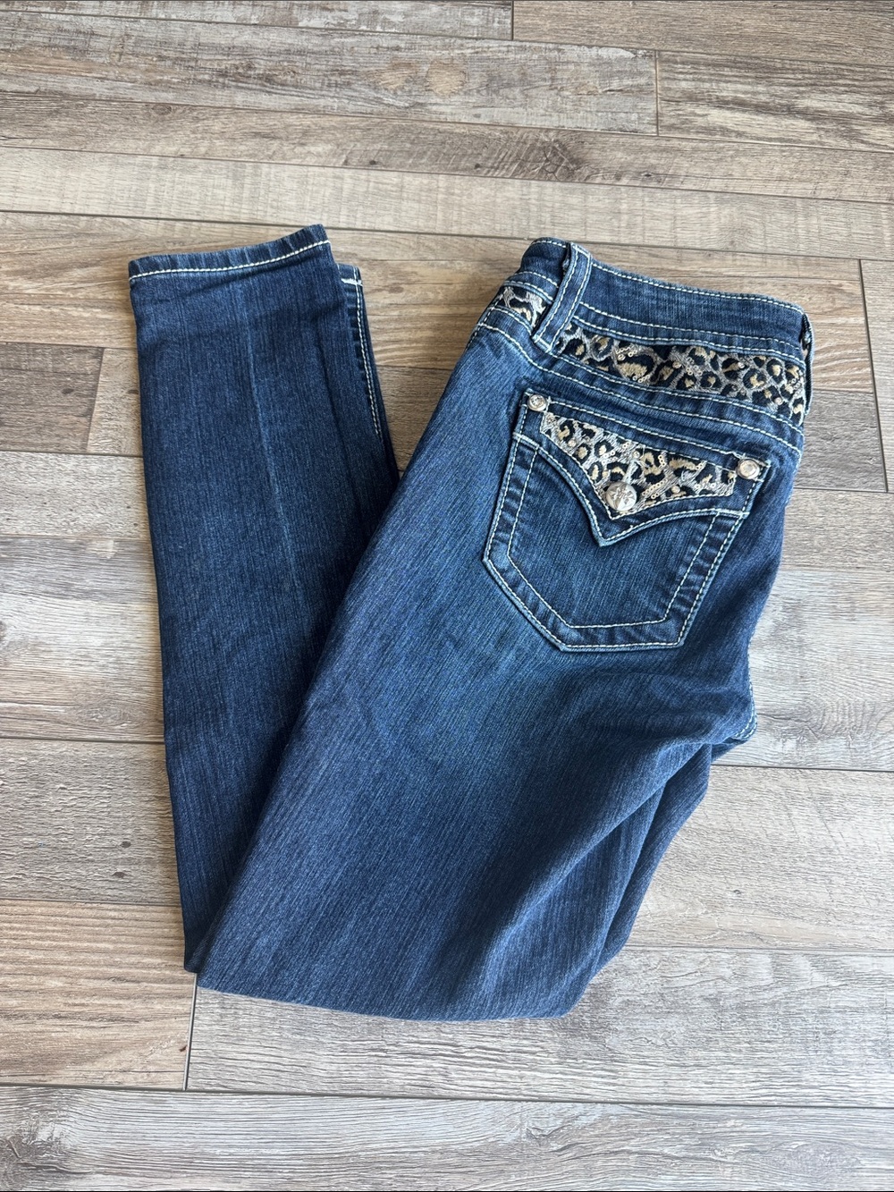 Miss Me Dark Blue Skinny Jeans with Leopard-Trim Back Pocket